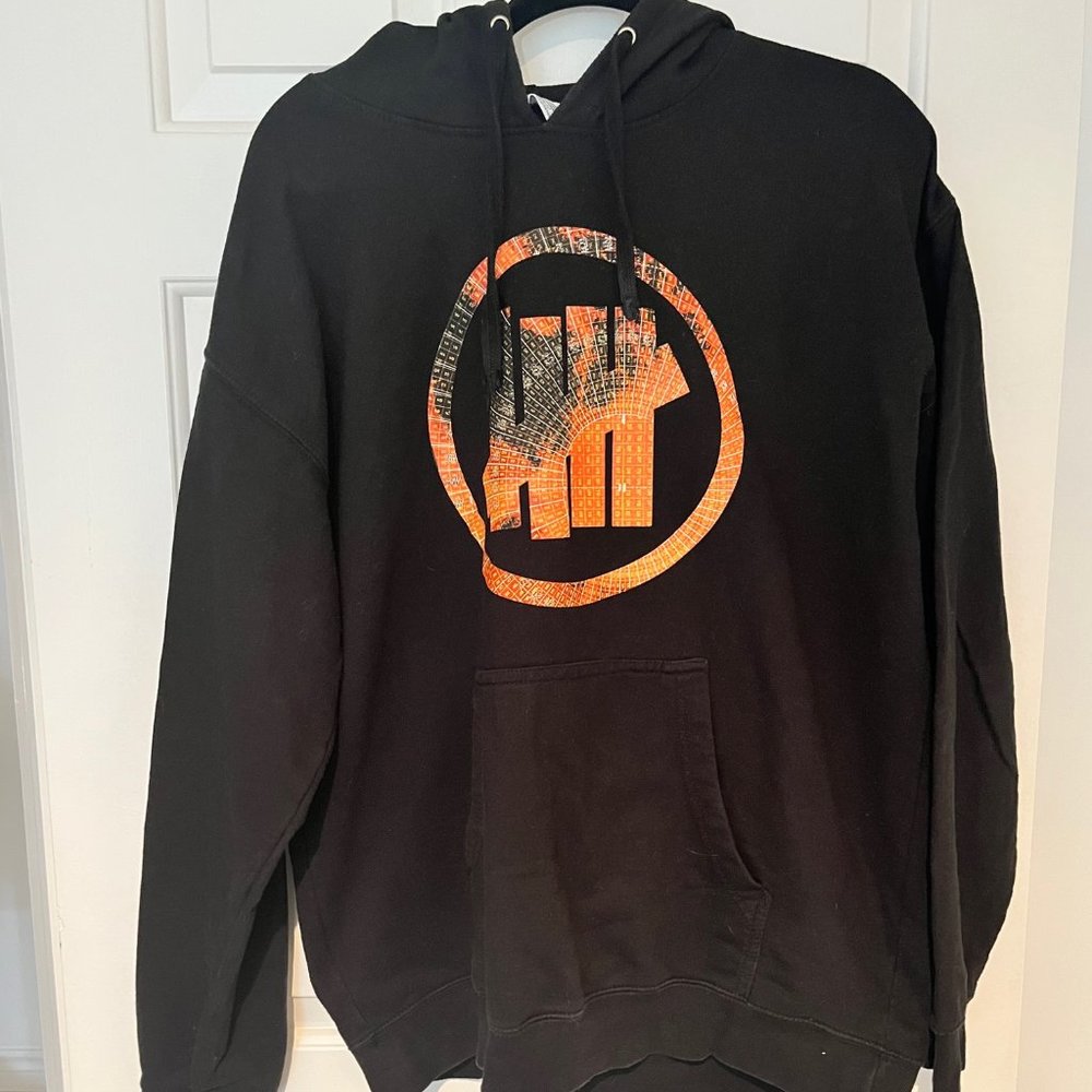Men's L UNDEFEATED Black Hoodie